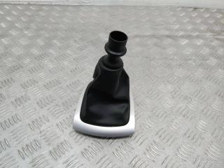 чехол рычага КПП Renault Duster 1 поколение 2011