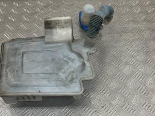 бачок омывателя Volkswagen Golf 5 поколение 2008, 1K0955453Q, 1K0955453R, 1K0955453S