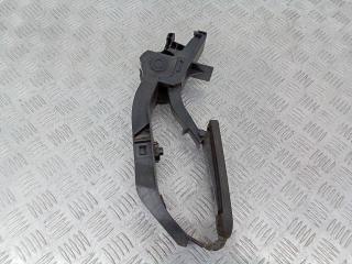 педаль Mercedes-Benz E-Класс W211/S211 2004, 2113000404