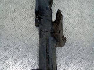 воздуховод (дефлектор) радиатора Renault Megane 2 поколение 2006, 8200158145