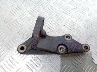 кронштейн двигателя Toyota Yaris P1 2003, 1.4 л., дизель, 1231533020