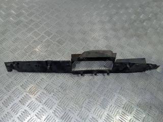 воздуховод (дефлектор) радиатора Renault Scenic 2 поколение [рестайлинг] 2007, 8200158163