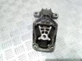 подушка крепления двигателя Mercedes-Benz A-Класс W176 2013, A2462401209 - фото №2