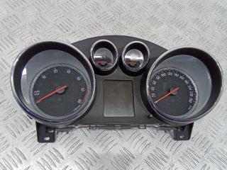 щиток приборов (приборная панель) Opel Astra J 2012, 13374940