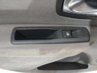 кнопка стеклоподъемника двери Renault Megane 3 поколение 2010, хетчбэк 5 дв.