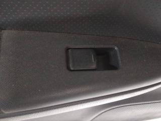 кнопка стеклоподъемника двери Nissan Note E11 2007