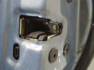 замок двери задней правой Renault Scenic 2 поколение 2006