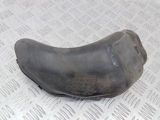 воздуховод (дефлектор) радиатора BMW 5 серия E60/E61 2004, 13717790057