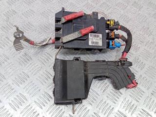 блок предохранителей Renault Megane 3 поколение 2009, 1.5 л., дизель, МКПП, 243800011R