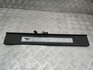 накладка на порог внутренняя Ford Mustang 6 поколение S550 2015, FR3B6313222