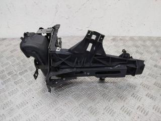 крепление фары левой BMW 7 серия F01/F02 2011, 7184159